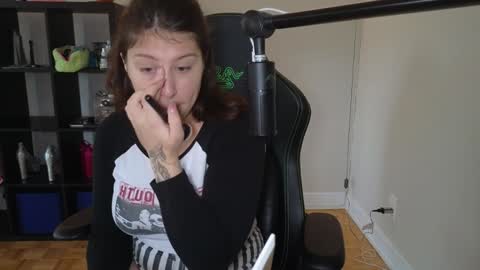 dont be afraid to click social media link its  working  just click on that  online show from October 2025 08:53:02 PM