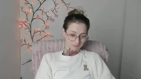 Snapshot of alexa_kittie chatting on May 2026 05:30:01 PM Alexa online show from May 2026 05:30:01 PM