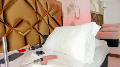 Snapshot of alexa_lynx1 chatting on June 2026 05:10:02 AM ALEXA online show from June 2026 05:10:02 AM