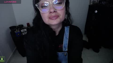 Snapshot of alexa_sweet69x chatting on December 2024 11:35:02 PM Alexa online show from December 2024 11:35:02 PM