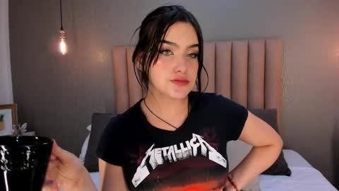 Alexa Thaylor online show from January 2025 03:29:01 PM