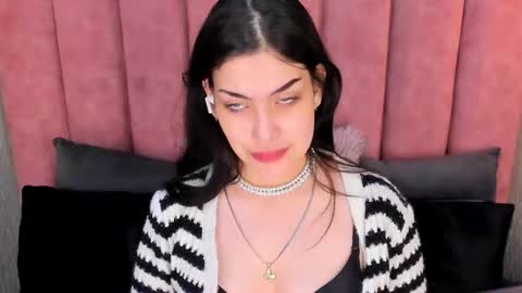 Alexa Thaylor online show from November 2025 02:50:02 PM