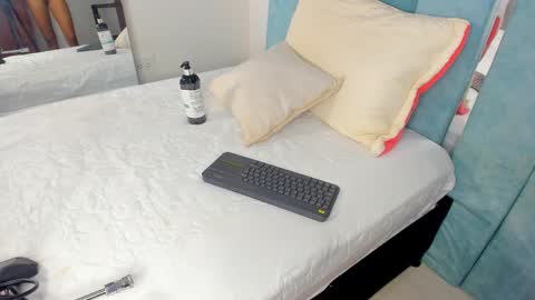 alexaa_small online show from March 2025 11:42:02 AM