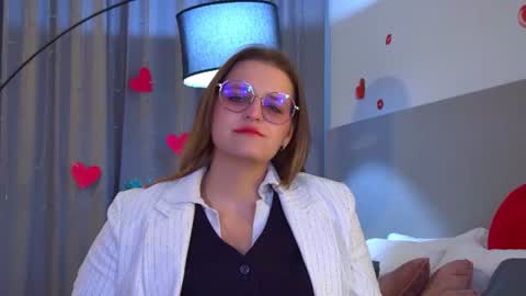 AlexaAvery online show from July 2026 07:35:01 AM