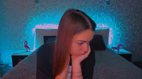 Snapshot of alexabarkley chatting on December 2024 03:06:01 AM angel online show from December 2024 03:06:01 AM