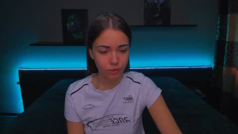 Snapshot of alexabarkley chatting on December 2024 06:11:02 AM angel online show from December 2024 06:11:02 AM