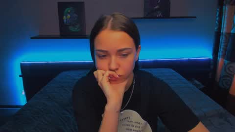 Snapshot of alexabarkley chatting on January 2025 06:36:02 AM angel online show from January 2025 06:36:02 AM