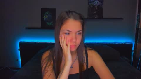 Snapshot of alexabarkley chatting on October 2025 12:30:02 AM angel online show from October 2025 12:30:02 AM