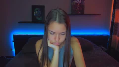 Snapshot of alexabarkley chatting on October 2025 12:19:01 AM angel online show from October 2025 12:19:01 AM