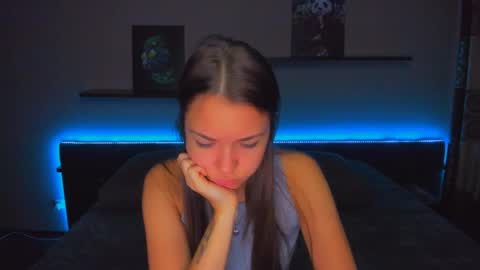 Snapshot of alexabarkley chatting on October 2025 12:21:02 AM angel online show from October 2025 12:21:02 AM
