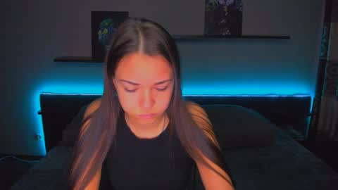 Snapshot of alexabarkley chatting on October 2025 12:11:01 AM angel online show from October 2025 12:11:01 AM
