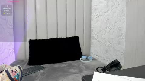 Snapshot of alexafoxy18 chatting on February 2026 07:27:01 AM ALEXA online show from February 2026 07:27:01 AM