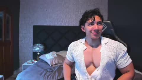 Snapshot of alexander_classy chatting on January 2025 07:04:02 AM Alex online show from January 2025 07:04:02 AM