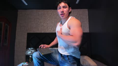 Snapshot of alexander_classy chatting on January 2025 03:09:02 AM Alex online show from January 2025 03:09:02 AM
