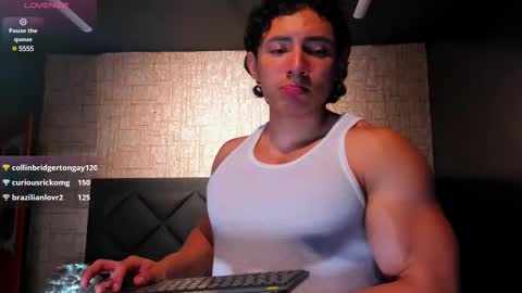 Snapshot of alexander_classy chatting on February 2025 07:37:01 AM Alex online show from February 2025 07:37:01 AM