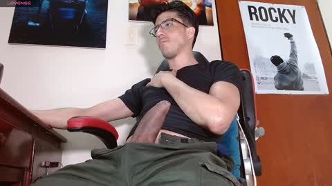 Snapshot of alexander_dimitri chatting on December 2024 04:38:02 AM Benji  Alex   online show from December 2024 04:38:02 AM