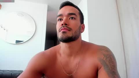 Snapshot of alexander_martines chatting on June 2026 08:54:01 PM Onlyfansalexmartinezwb Instagram alexwbmartinez Twitter martinezcb937 online show from June 2026 08:54:01 PM
