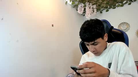 Snapshot of alexandluke1 chatting on October 2025 01:22:02 PM chicos hot online show from October 2025 01:22:02 PM