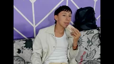 chicos hot online show from December 2025 03:41:01 PM