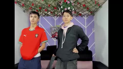 chicos hot online show from February 2026 01:17:01 PM