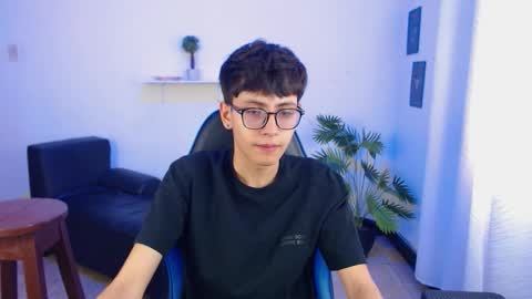 alex online show from March 2026 08:45:02 PM