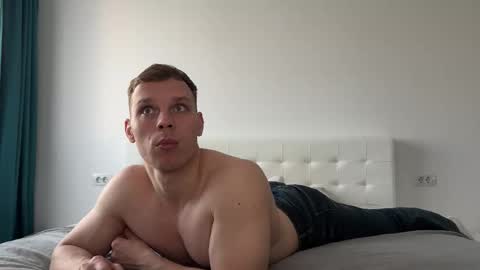 alexfit96 online show from February 2026 02:04:02 PM