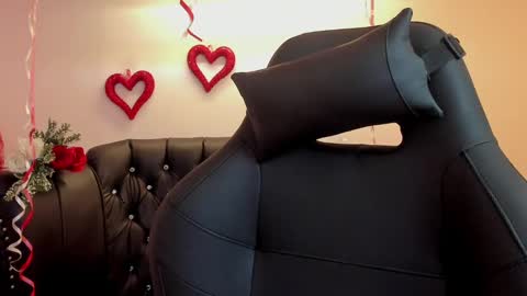 Alexiaa  Online 1430 to 2100 GMT-5 online show from February 2025 09:20:02 AM