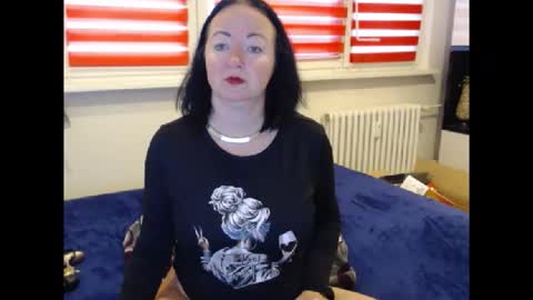 Snapshot of alexie33 chatting on November 2025 08:04:01 AM alexie33 online show from November 2025 08:04:01 AM