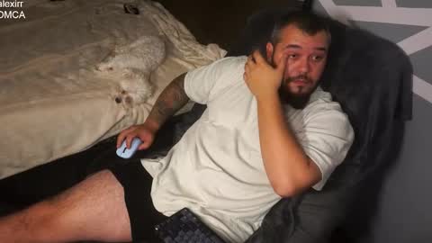 Alex online show from November 2025 09:03:02 PM