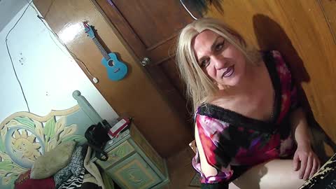 alexiss699 online show from December 2024 02:01:02 AM