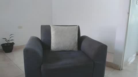 Snapshot of alexmaximuss chatting on December 2024 04:29:02 PM Maximuss online show from December 2024 04:29:02 PM