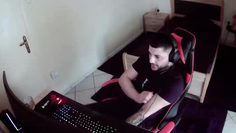 alexthepro00 online show from January 2026 02:10:01 PM