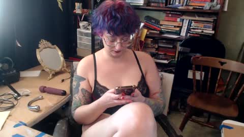 Snapshot of alexthornewood chatting on July 2026 04:11:01 PM Alex Thornewood online show from July 2026 04:11:01 PM