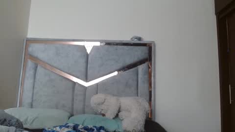 alex y luisa online show from November 2025 03:34:01 PM