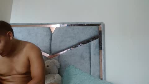 alex y luisa online show from March 2026 02:23:02 PM