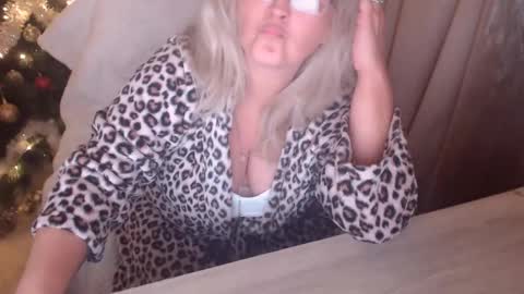 Snapshot of alexxa_mistress chatting on December 2025 01:10:02 AM Jhoa online show from December 2025 01:10:02 AM