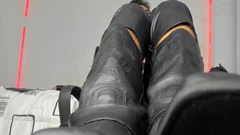 Snapshot of alexxx_savage chatting on February 2026 02:54:01 AM Alexander online show from February 2026 02:54:01 AM