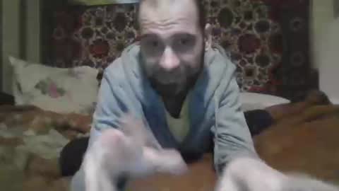 alferezsolvajo online show from April 2026 11:13:02 PM