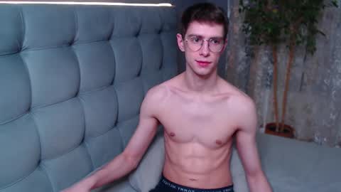 Alfie online show from December 2025 01:34:01 AM