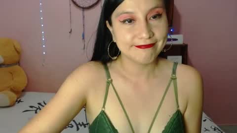 Snapshot of ali_squirt chatting on July 2026 09:39:02 PM alixia online show from July 2026 09:39:02 PM