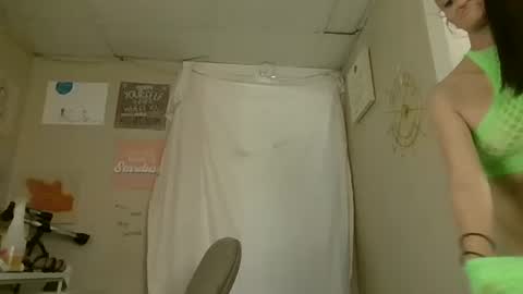 ali_tayler online show from February 2026 06:06:02 PM