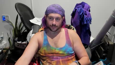 Luke online show from December 2025 02:43:02 AM