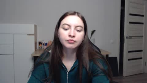 Alice online show from February 2025 08:33:02 PM