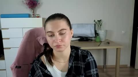 Alice online show from September 2025 04:45:02 PM