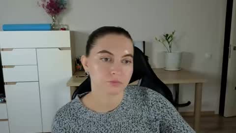 Alice online show from October 2025 05:01:01 PM