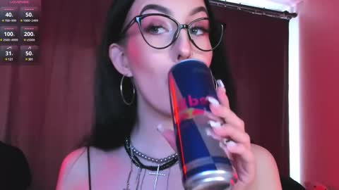 Miss Alice online show from March 2025 11:28:01 AM