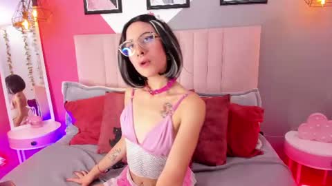 Snapshot of alice__moon__ chatting on July 2026 09:35:01 PM alice__moon__ online show from July 2026 09:35:01 PM