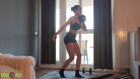 Snapshot of alice_bane chatting on January 2025 11:07:02 AM A R Y A T I A online show from January 2025 11:07:02 AM