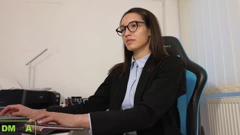 Snapshot of alice_bane chatting on March 2025 04:21:01 PM A R Y A T I A online show from March 2025 04:21:01 PM