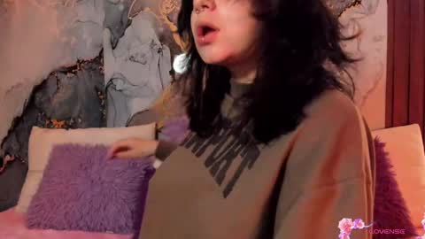 Mey online show from November 2025 04:03:01 PM